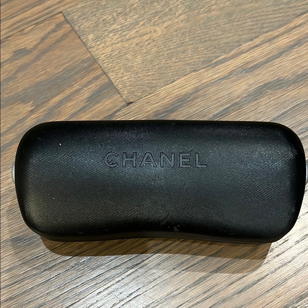 CHANEL Elegant Black Eyewear Case